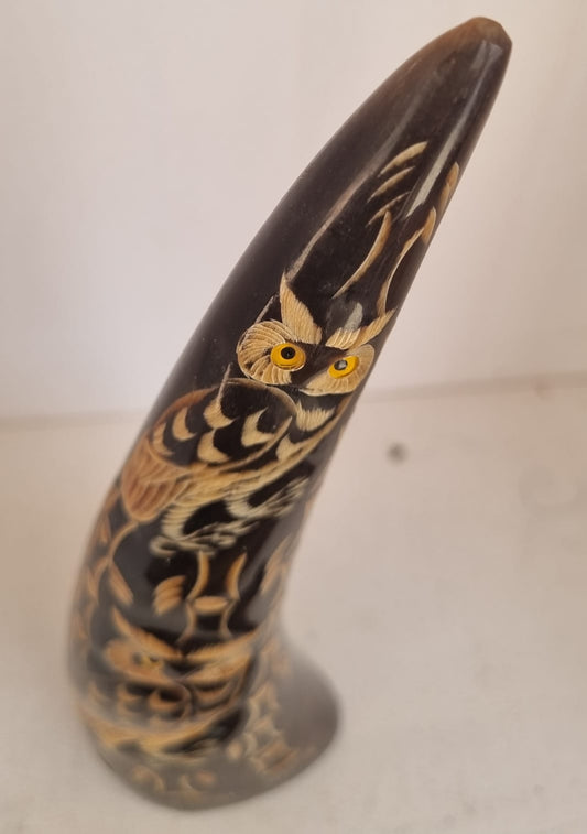 Corno di bufalo intagliato