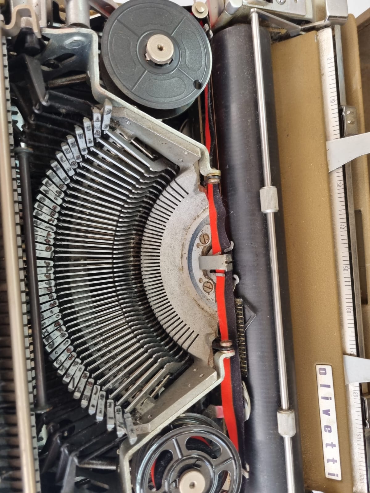 Olivetti Lettera 22 Vintage Funzionante - Macchina da Scrivere Originale | Rarexis