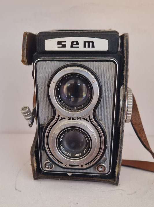 Reflex SEM vintage con custodia